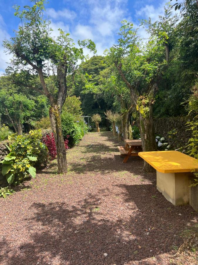 Holiday home A Casa Amarela Capelas