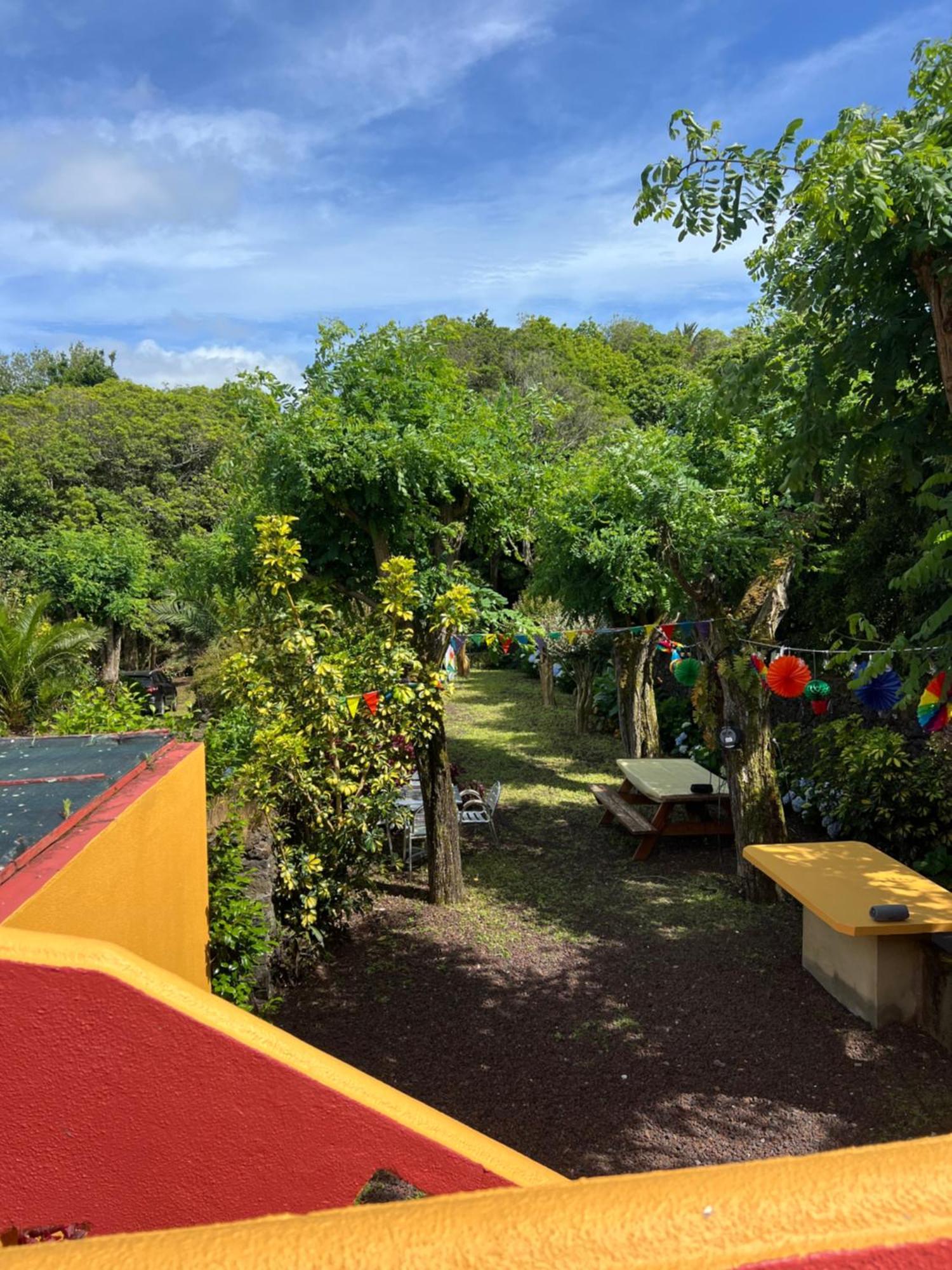 A Casa Amarela * Capelas (Sao Miguel)