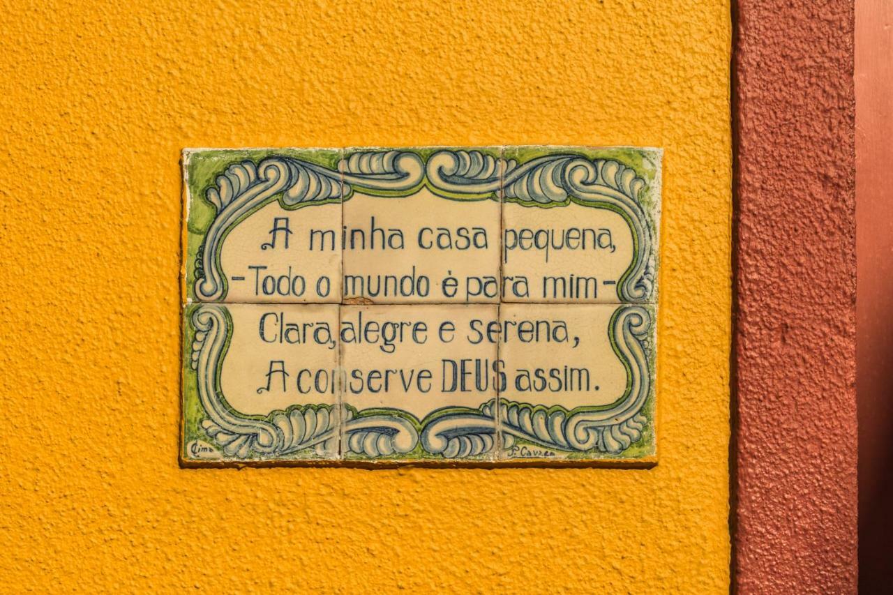 A Casa Amarela Casa de Férias Capelas